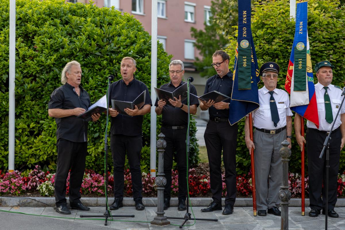 Slovesnost_ob_92. obletnici_smrti_generala Rudolfa_Maistra - Vojanova_(2)